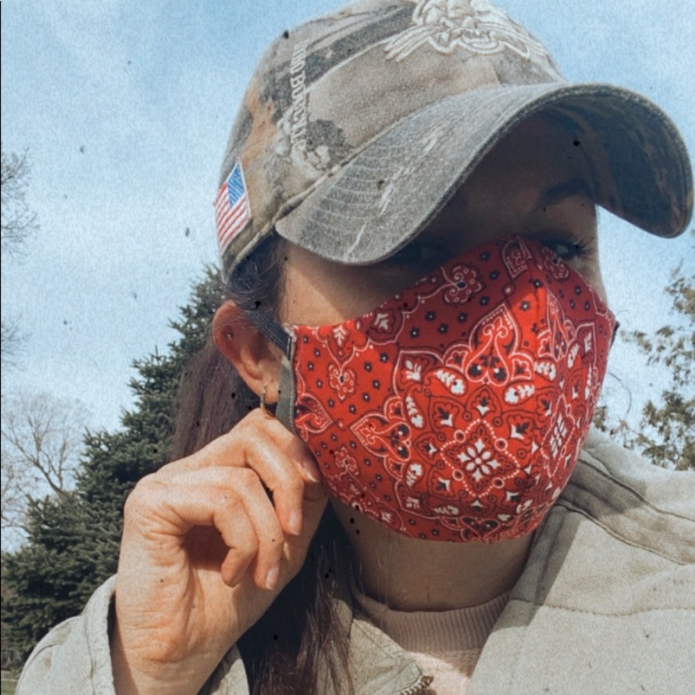 Reversible Homemade Mask - Picture 3 of 7